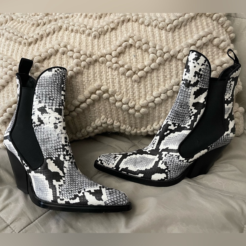 Zara snake print cowboy western boots size 37